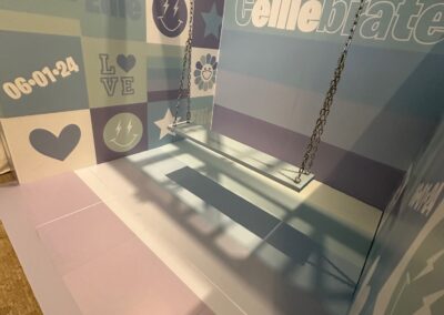 CUSTOM PHOTOBOOTH
