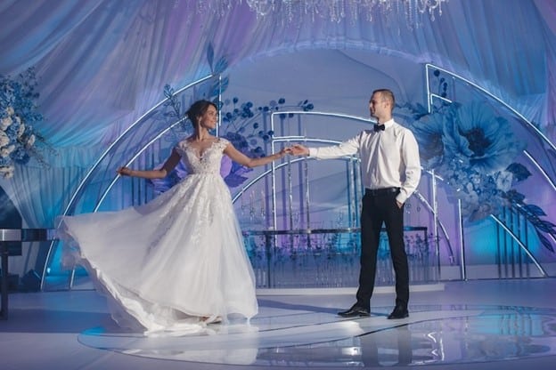 Dance Floor Wrap Styles